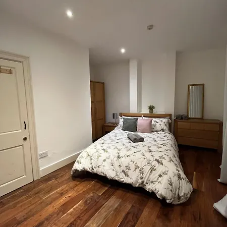 Luxe Loft Cork